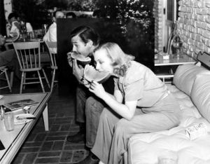Old Hollywood glamor - carole lombard and clark cable11.jpg